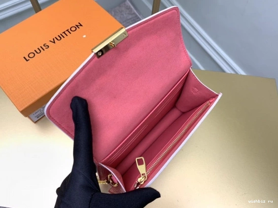 WIS LOUIS CROISETTE WALLET CHAIN VUITTON 1104